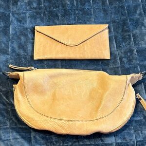Latico Crosby sling and wallet combo like new!!